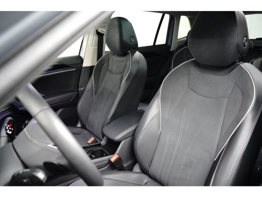 Volkswagen Tiguan 1.5 TSI eHybrid 150 kW Elegance | Panoramadak | Camera | Apple Carplay | ActivLease financial lease