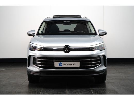 Volkswagen Tiguan 1.5 TSI eHybrid 150 kW Elegance | Panoramadak | Camera | Apple Carplay | ActivLease financial lease
