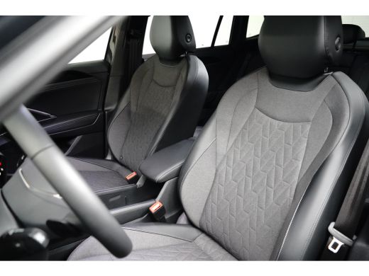 Volkswagen Tiguan 1.5 TSI eHybrid 204PK Life | Trekhaak | Camera | ActivLease financial lease