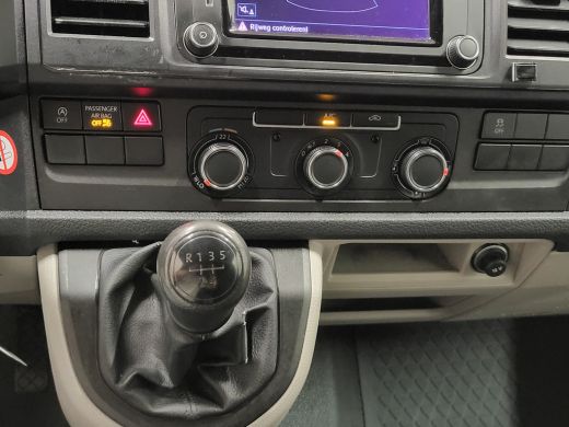 Volkswagen Transporter 2.0TDI L2/H1 Sortimo Inrichting Euro 6! ActivLease financial lease