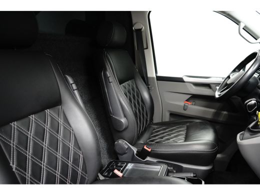 Volkswagen Transporter L2 Bulli 2.0 TDI 150PK DSG Automaat |Full LED| Leder | Navi | Adaptive Cruise | Camera | LM Velgen ActivLease financial lease
