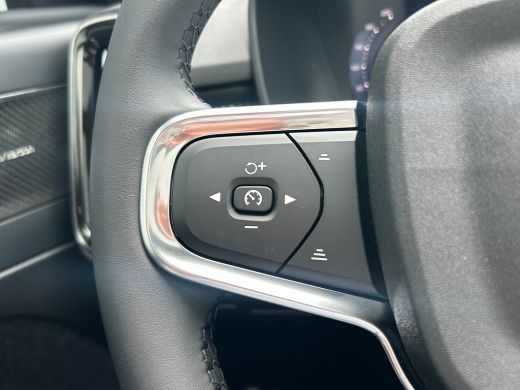 Volvo  EX40 Twin Motor AWD Plus Black Edition | Pano | 360 camera | Memory | Climate pack | Nubuck bekleding ... ActivLease financial lease