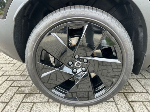 Volvo  EX40 Twin Motor AWD Plus Black Edition | Pano | 360 camera | Memory | Climate pack | Nubuck bekleding ... ActivLease financial lease