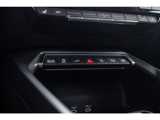 Audi A3 allstreet 40 TFSI e | Trekhaak | Achteruitrijcamera | Sonos | | Trekhaak | Achteruitrijcamera | S... ActivLease financial lease
