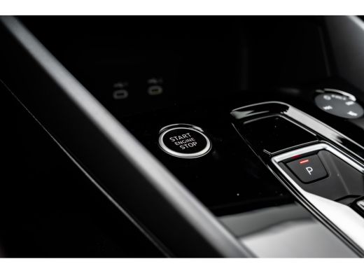 Audi A3 Sportback 40 TFSI e Advanced edition 204 PK | Panoramadak | SONOS | Head-up | LED | Adaptief Crui... ActivLease financial lease
