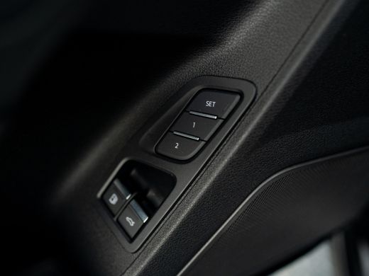 Audi Q3 45 TFSI e S-Line | Pano | Trekhaak wegkl. | Memory Seats | Sonos | 360 Camera | 20'' | Prijs Rijk... ActivLease financial lease