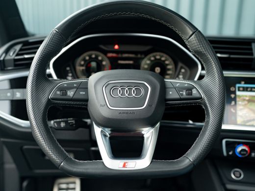 Audi Q3 45 TFSI e S-Line | Pano | Trekhaak wegkl. | Memory Seats | Sonos | 360 Camera | 20'' | Prijs Rijk... ActivLease financial lease