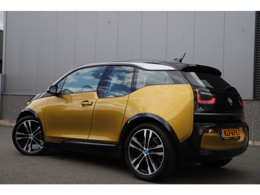 BMW i3 Executive 120Ah 42 kWh/*Galvanic Gold*/Carplay/1e eig./W-pomp/20"/Camera/3-fase ActivLease financial lease