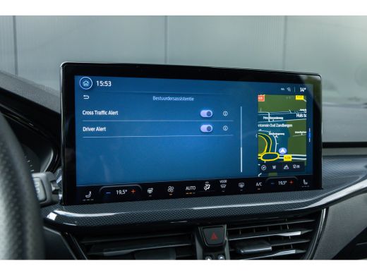 Ford Focus 1.0 EcoBoost Hybrid ST Line | Automaat | Full LED | Winter-pack | Adaptieve cruise | Dodehoek det... ActivLease financial lease
