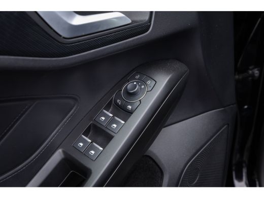Ford Focus 1.0 EcoBoost Hybrid ST Line | Automaat | Full LED | Winter-pack | Adaptieve cruise | Dodehoek det... ActivLease financial lease