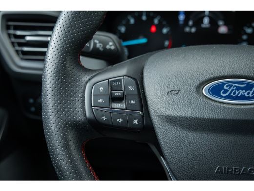 Ford Focus 1.0 EcoBoost Hybrid ST Line | Automaat | Full LED | Winter-pack | Adaptieve cruise | Dodehoek det... ActivLease financial lease