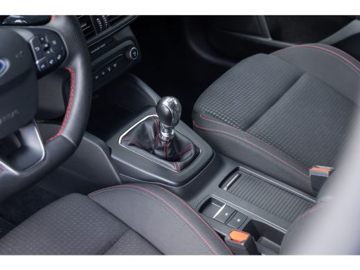 Ford Focus 1.0 EcoBoost Hybrid ST Line | Nieuw model | Full LED koplampen | Winter-pack | Privacy-glass | Ap... ActivLease financial lease
