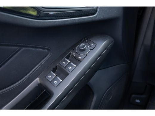 Ford Focus 1.0 EcoBoost Hybrid ST Line | Nieuw model | Full LED koplampen | Winter-pack | Privacy-glass | Ap... ActivLease financial lease