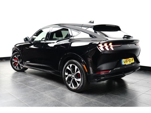 Ford Mustang Mach-E Mach-E Extended Premium RWD 98 kWh | Pano-dak | B&O audio | 360 Camera | Elektr. Klep | Standkach... ActivLease financial lease