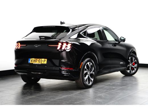 Ford Mustang Mach-E Mach-E Extended Premium RWD 98 kWh | Pano-dak | B&O audio | 360 Camera | Elektr. Klep | Standkach... ActivLease financial lease
