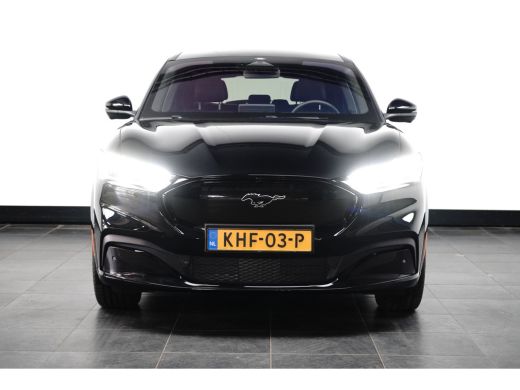 Ford Mustang Mach-E Mach-E Extended Premium RWD 98 kWh | Pano-dak | B&O audio | 360 Camera | Elektr. Klep | Standkach... ActivLease financial lease