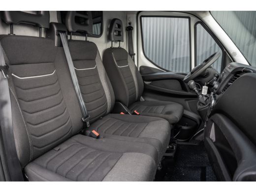 Iveco Daily **35S16 | 156 PK | 3.500KG trekgew. 3-Zits | Climate** ActivLease financial lease