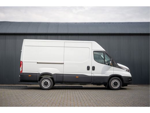 Iveco Daily **35S16 | 156 PK | 3.500KG trekgew. 3-Zits | Climate** ActivLease financial lease