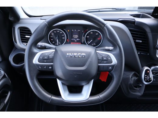 Iveco Daily 40C18 Hi-Matic Bakwagen met Laadklep ActivLease financial lease