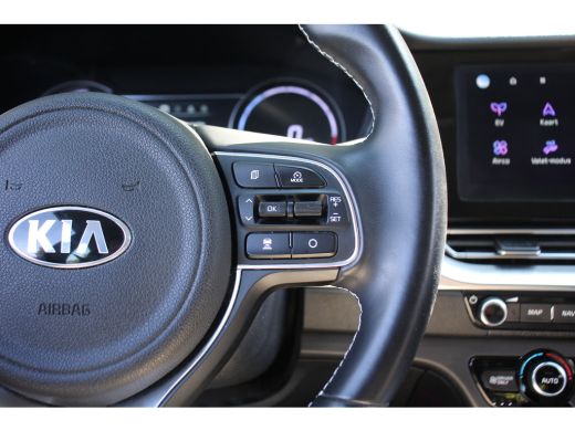 Kia e-Niro DynamicLine 64 kWh | NL-AUTO! | DEALER OH! | WARMTEPOMP | ADAPTIVE CRUISE | LANE ASSIST | CAMERA ... ActivLease financial lease