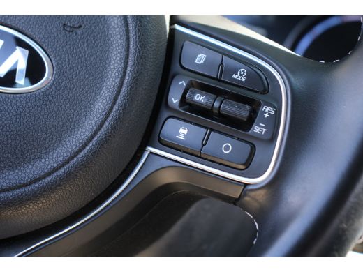Kia e-Niro DynamicLine 64 kWh | NL-AUTO! | DEALER OH! | WARMTEPOMP | ADAPTIVE CRUISE | LANE ASSIST | CAMERA ... ActivLease financial lease