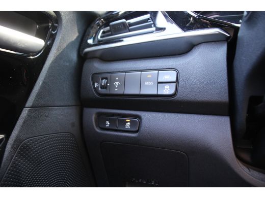 Kia e-Niro DynamicLine 64 kWh | NL-AUTO! | DEALER OH! | WARMTEPOMP | ADAPTIVE CRUISE | LANE ASSIST | CAMERA ... ActivLease financial lease