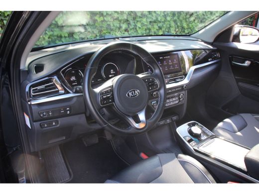 Kia e-Niro DynamicLine 64 kWh | NL-AUTO! | DEALER OH! | WARMTEPOMP | ADAPTIVE CRUISE | LANE ASSIST | CAMERA ... ActivLease financial lease
