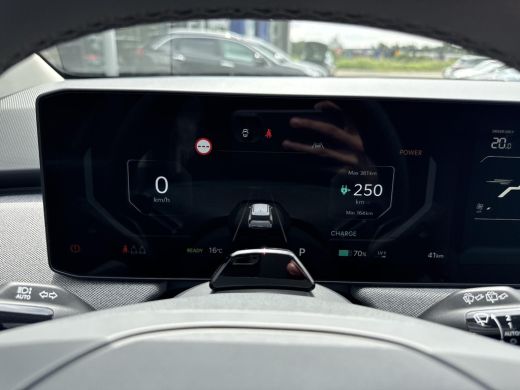 Kia EV3 Plus 58.3 kWh | Nu met &euro;3.000,- inruilpremie | Informeer naar de beschikbaarheid | ActivLease financial lease