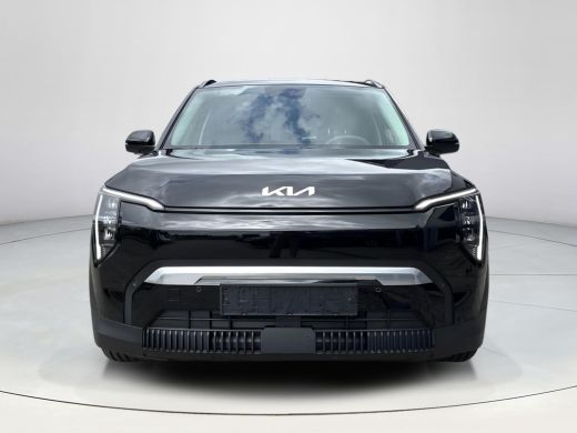 Kia EV3 Plus 58.3 kWh | Nu met &euro;3.000,- inruilpremie | Informeer naar de beschikbaarheid | ActivLease financial lease
