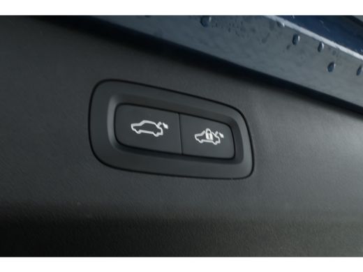Lynk & Co 01 1.5 Zwarte hemel, full black ActivLease financial lease