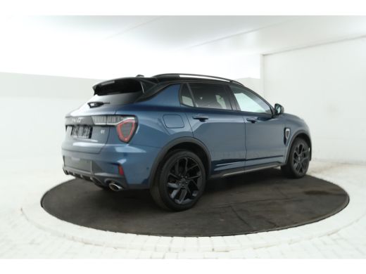 Lynk & Co 01 1.5 Zwarte hemel, full black ActivLease financial lease
