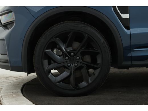 Lynk & Co 01 1.5 Zwarte hemel, full black ActivLease financial lease