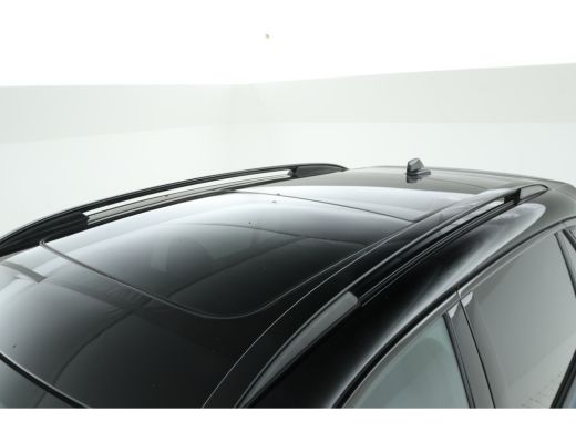 Lynk & Co 01 1.5 Zwarte hemel, full black ActivLease financial lease