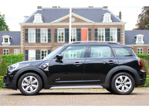 Mini Countryman 2.0 Cooper S E ALL4 Classic | NL-AUTO! | 1E EIGENAAR! | CAMERA | CRUISE | LED | PARK SENS | LANE ... ActivLease financial lease