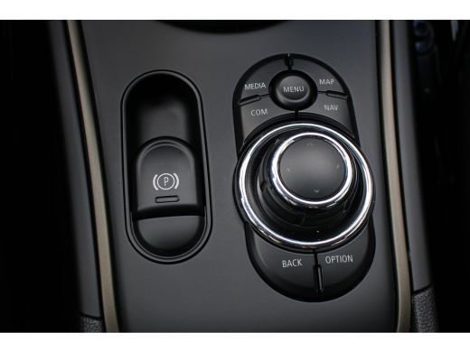 Mini Countryman 2.0 Cooper S E ALL4 Classic | NL-AUTO! | 1E EIGENAAR! | CAMERA | CRUISE | LED | PARK SENS | LANE ... ActivLease financial lease
