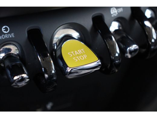 Mini Countryman 2.0 Cooper S E ALL4 Classic | NL-AUTO! | 1E EIGENAAR! | CAMERA | CRUISE | LED | PARK SENS | LANE ... ActivLease financial lease