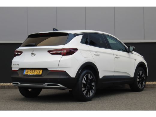 Opel Grandland X 1.2 Turbo Elegance | 360 Camera | AGR-stoel | CarPlay | Climate & Cruise C. | PDC V&A | Half lede... ActivLease financial lease
