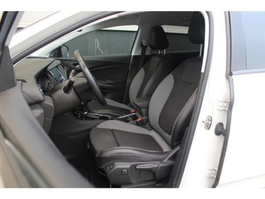 Opel Grandland X 1.2 Turbo Elegance | 360 Camera | AGR-stoel | CarPlay | Climate & Cruise C. | PDC V&A | Half lede... ActivLease financial lease