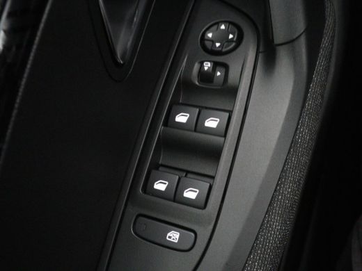 Peugeot 2008 1.2 Hybrid 136 Style | Automaat | Carplay | Climate control | Parkeerhulp | Full LED | Cruise con... ActivLease financial lease