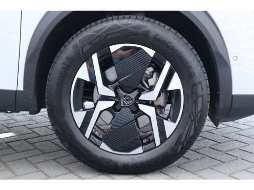 Peugeot 2008 1.2 HYBRID 136PK GT PACK AUTOMAAT / NAVI / LEDER / CLIMA / LED / PDC / 17" LMV / KEYLESS / 360&deg; C... ActivLease financial lease