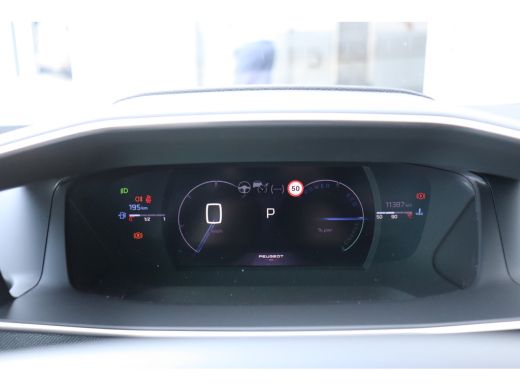 Peugeot 2008 1.2 HYBRID 136PK GT PACK AUTOMAAT / NAVI / LEDER / CLIMA / LED / PDC / 17" LMV / KEYLESS / 360&deg; C... ActivLease financial lease