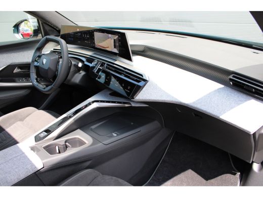 Peugeot 3008 1.6 plug-in Hybrid 195pk GT | Automaat | Navigatie | Camera | Panorama/schuifdak | Luxe stoelen |... ActivLease financial lease