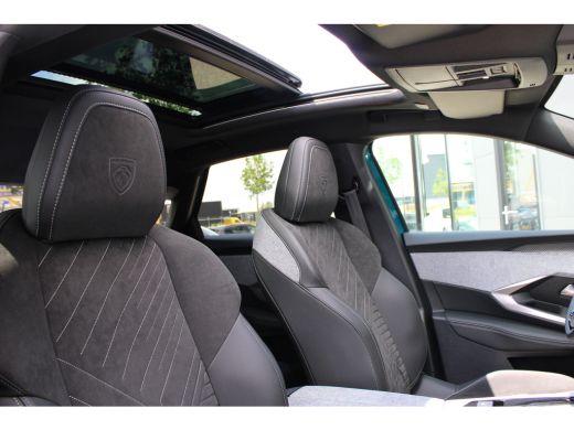 Peugeot 3008 1.6 plug-in Hybrid 195pk GT | Automaat | Navigatie | Camera | Panorama/schuifdak | Luxe stoelen |... ActivLease financial lease