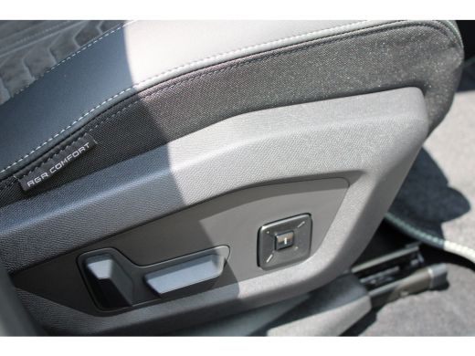 Peugeot 3008 1.6 plug-in Hybrid 195pk GT | Automaat | Navigatie | Camera | Panorama/schuifdak | Luxe stoelen |... ActivLease financial lease