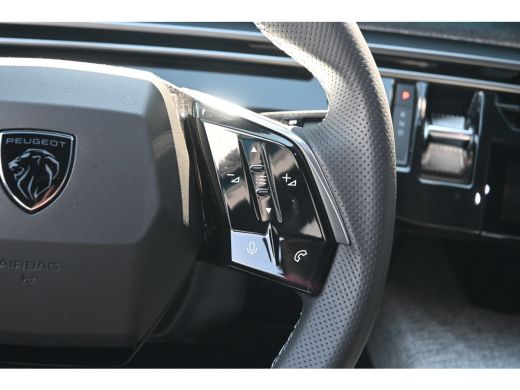Peugeot e-3008 GT Avantage 73 kWh | Alcantara | Stuur/Stoelverwarming | Adaptive Cruise | LED-Matrix | Keyless-E... ActivLease financial lease