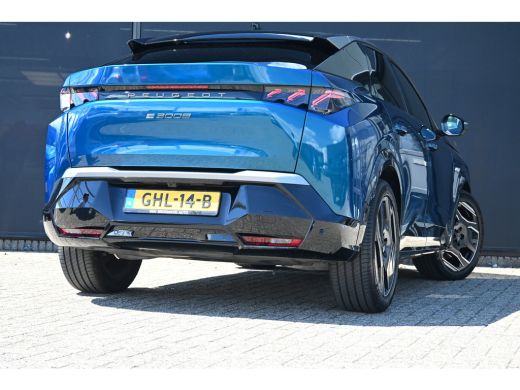 Peugeot e-3008 GT Avantage 73 kWh | Alcantara | Stuur/Stoelverwarming | Adaptive Cruise | LED-Matrix | Keyless-E... ActivLease financial lease