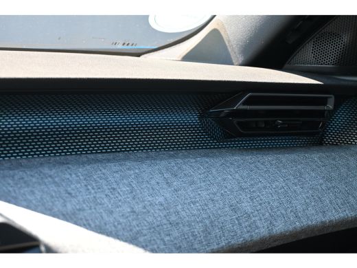 Peugeot e-3008 GT Avantage 73 kWh | Alcantara | Stuur/Stoelverwarming | Adaptive Cruise | LED-Matrix | Keyless-E... ActivLease financial lease