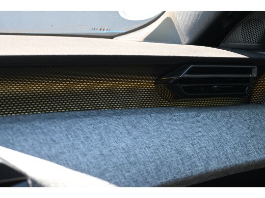 Peugeot e-3008 GT Avantage 73 kWh | Alcantara | Stuur/Stoelverwarming | Adaptive Cruise | LED-Matrix | Keyless-E... ActivLease financial lease
