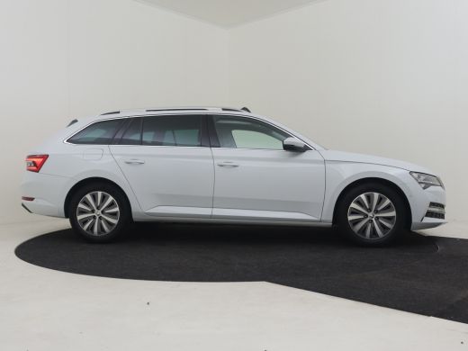 Skoda Superb Combi 1.4 TSI iV Business Edition Plus | Panorama-dak | 360gr Camera | Elektr. Trekhaak | Cruise ... ActivLease financial lease