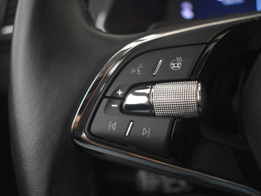 Skoda Superb Combi 1.4 TSI iV Business Edition Plus | Panorama-dak | 360gr Camera | Elektr. Trekhaak | Cruise ... ActivLease financial lease